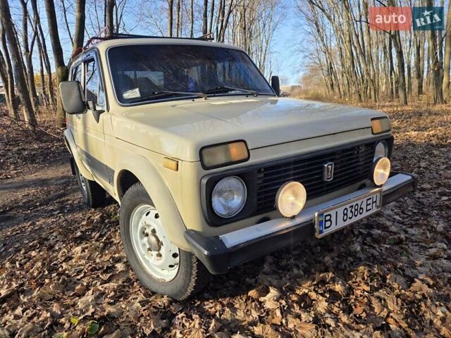 Бежевий ВАЗ 2121 Нива, об'ємом двигуна 1.57 л та пробігом 300 тис. км за 2500 $, фото 14 на Automoto.ua