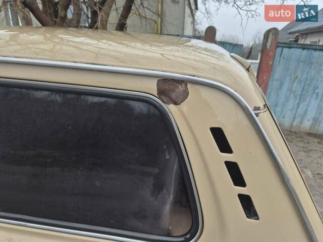 Бежевый ВАЗ 2121 Нива, объемом двигателя 1.57 л и пробегом 150 тыс. км за 2200 $, фото 5 на Automoto.ua