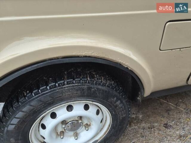 Бежевый ВАЗ 2121 Нива, объемом двигателя 1.57 л и пробегом 150 тыс. км за 2200 $, фото 9 на Automoto.ua