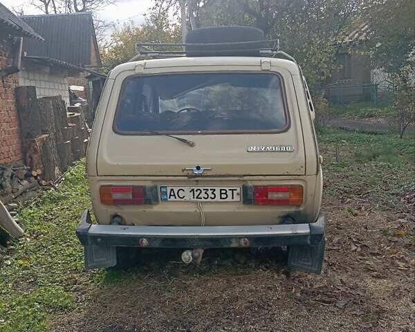 Бежевий ВАЗ 2121 Нива, об'ємом двигуна 1.57 л та пробігом 300 тис. км за 1300 $, фото 9 на Automoto.ua