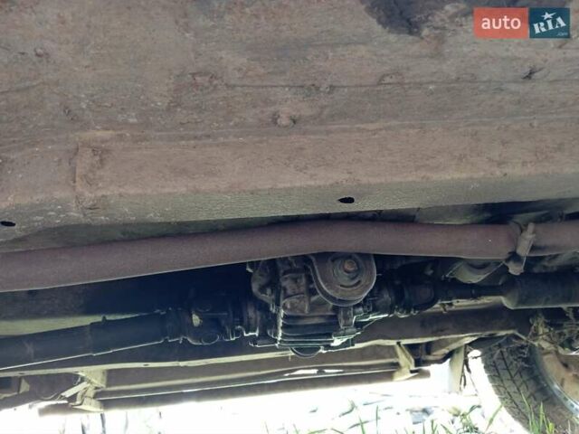 Бежевий ВАЗ 2121 Нива, об'ємом двигуна 1.57 л та пробігом 300 тис. км за 1300 $, фото 15 на Automoto.ua