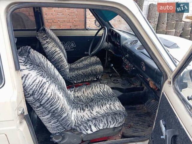 Бежевий ВАЗ 2121 Нива, об'ємом двигуна 1.57 л та пробігом 300 тис. км за 1300 $, фото 6 на Automoto.ua