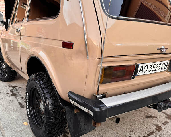 Бежевий ВАЗ 2121 Нива, об'ємом двигуна 1.6 л та пробігом 87 тис. км за 4200 $, фото 13 на Automoto.ua
