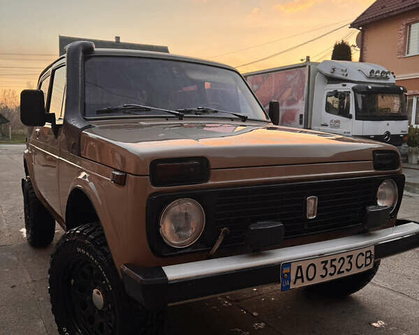 Бежевий ВАЗ 2121 Нива, об'ємом двигуна 1.6 л та пробігом 87 тис. км за 4200 $, фото 1 на Automoto.ua