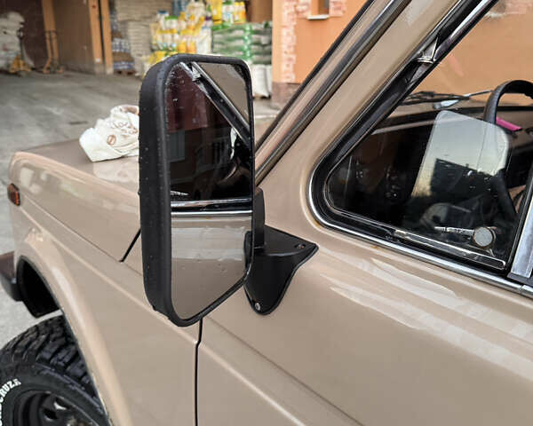 Бежевий ВАЗ 2121 Нива, об'ємом двигуна 1.6 л та пробігом 87 тис. км за 4200 $, фото 19 на Automoto.ua