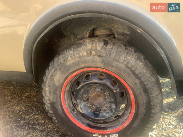 Бежевый ВАЗ 2121 Нива, объемом двигателя 1.57 л и пробегом 20 тыс. км за 3000 $, фото 3 на Automoto.ua
