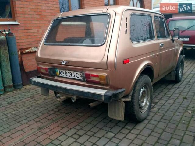 Бежевый ВАЗ 2121 Нива, объемом двигателя 1.57 л и пробегом 100 тыс. км за 2800 $, фото 3 на Automoto.ua