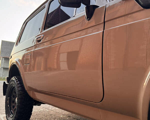 Бежевий ВАЗ 2121 Нива, об'ємом двигуна 1.6 л та пробігом 87 тис. км за 4200 $, фото 3 на Automoto.ua