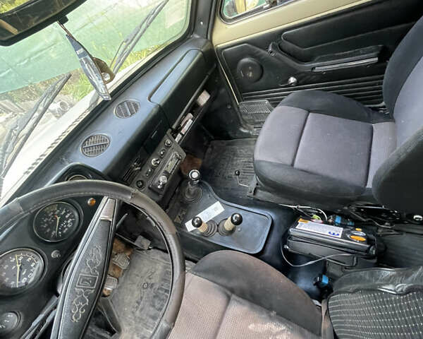 ВАЗ 2121 Нива 1990 у Полтаві на Automoto.ua Бежевий ВАЗ 2121 Нива, об'ємом двигуна 1.57 л та пробігом 51 тис. км за 2500 $, фото 3 на Automoto.ua