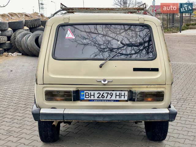 Бежевый ВАЗ 2121 Нива, объемом двигателя 1.6 л и пробегом 120 тыс. км за 1750 $, фото 6 на Automoto.ua