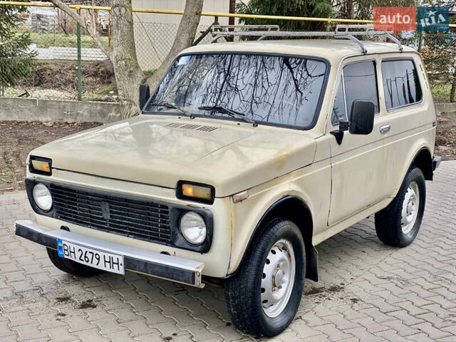 Бежевый ВАЗ 2121 Нива, объемом двигателя 1.6 л и пробегом 120 тыс. км за 1750 $, фото 1 на Automoto.ua