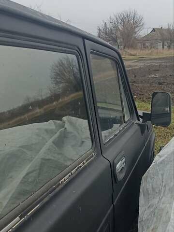 Черный ВАЗ 2121 Нива, объемом двигателя 1.5 л и пробегом 1 тыс. км за 2877 $, фото 7 на Automoto.ua