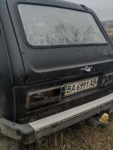 Черный ВАЗ 2121 Нива, объемом двигателя 1.5 л и пробегом 1 тыс. км за 2877 $, фото 3 на Automoto.ua