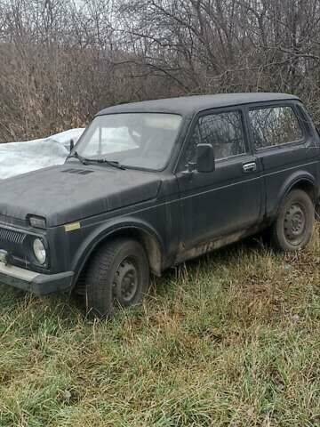Черный ВАЗ 2121 Нива, объемом двигателя 1.5 л и пробегом 1 тыс. км за 2877 $, фото 2 на Automoto.ua