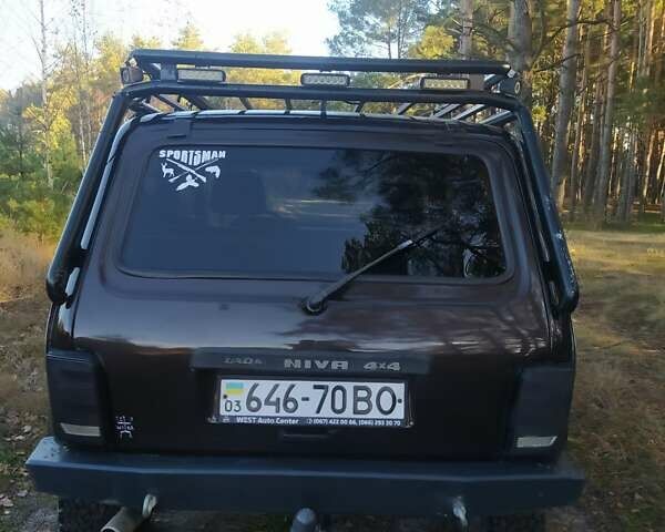 Чорний ВАЗ 2121 Нива, об'ємом двигуна 0 л та пробігом 150 тис. км за 4000 $, фото 2 на Automoto.ua