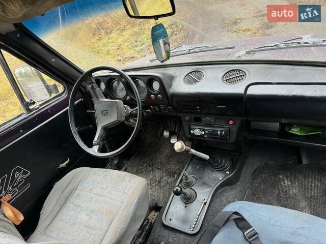 Фиолетовый ВАЗ 2121 Нива, объемом двигателя 1.6 л и пробегом 300 тыс. км за 1650 $, фото 9 на Automoto.ua