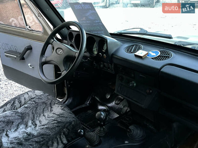 Коричневий ВАЗ 2121 Нива, об'ємом двигуна 0 л та пробігом 43 тис. км за 1750 $, фото 15 на Automoto.ua