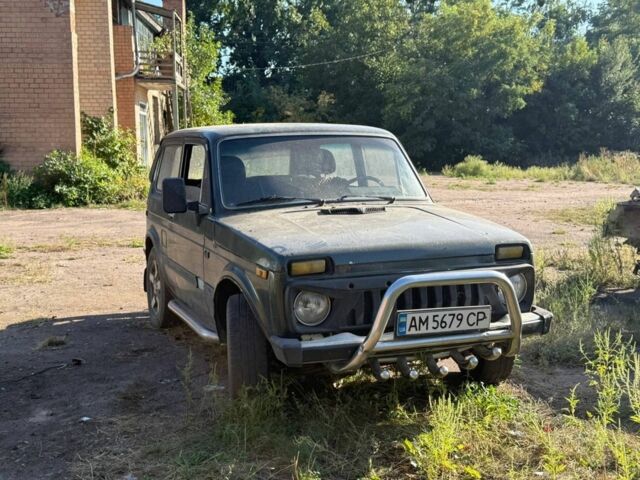 Красный ВАЗ 2121, объемом двигателя 1.6 л и пробегом 200 тыс. км за 800 $, фото 1 на Automoto.ua
