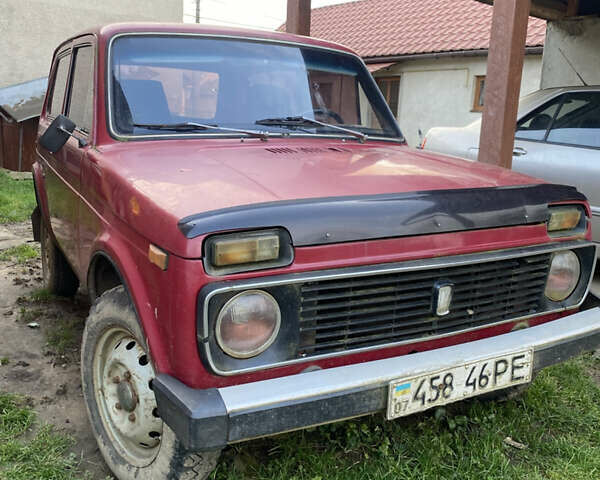 Красный ВАЗ 2121 Нива, объемом двигателя 0 л и пробегом 150 тыс. км за 1200 $, фото 1 на Automoto.ua