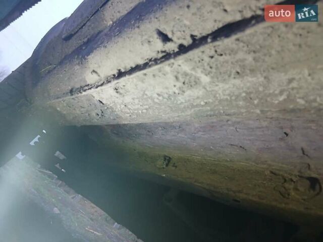 Красный ВАЗ 2121 Нива, объемом двигателя 1.58 л и пробегом 200 тыс. км за 1500 $, фото 2 на Automoto.ua