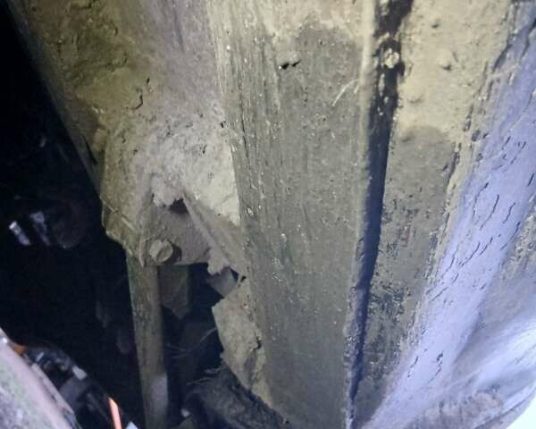 Красный ВАЗ 2121 Нива, объемом двигателя 1.58 л и пробегом 200 тыс. км за 1500 $, фото 8 на Automoto.ua