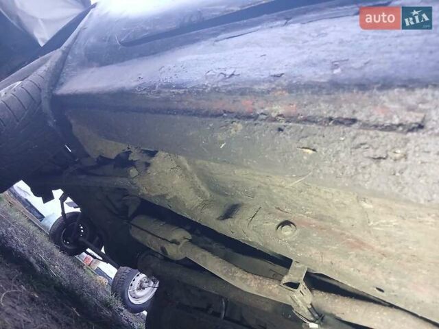 Красный ВАЗ 2121 Нива, объемом двигателя 1.58 л и пробегом 200 тыс. км за 1500 $, фото 9 на Automoto.ua