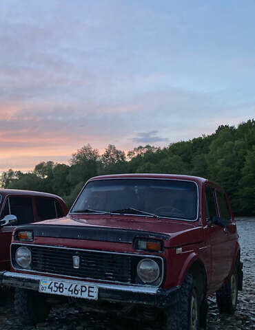 Красный ВАЗ 2121 Нива, объемом двигателя 0 л и пробегом 150 тыс. км за 1200 $, фото 5 на Automoto.ua