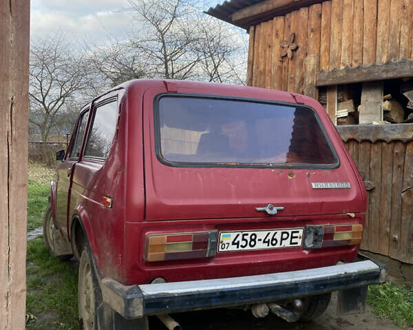 Красный ВАЗ 2121 Нива, объемом двигателя 0 л и пробегом 150 тыс. км за 1200 $, фото 2 на Automoto.ua