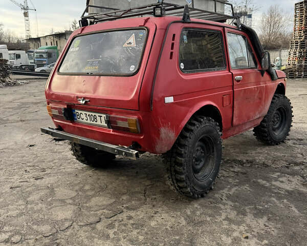 Красный ВАЗ 2121 Нива, объемом двигателя 1.7 л и пробегом 100 тыс. км за 2100 $, фото 6 на Automoto.ua