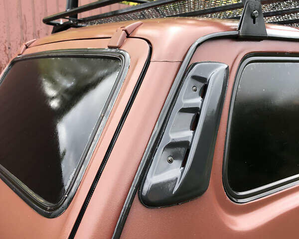 ВАЗ 2121 Нива 1979 в Шишаках на Automoto.ua Красный ВАЗ 2121 Нива, объемом двигателя 1.57 л и пробегом 53 тыс. км за 2750 $, фото 9 на Automoto.ua