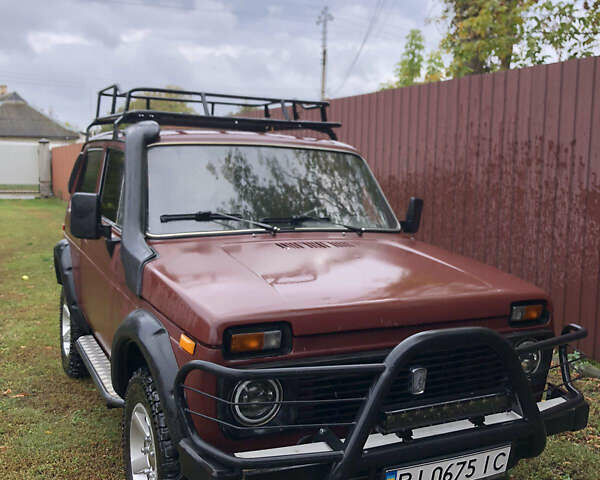 ВАЗ 2121 Нива 1979 в Шишаках на Automoto.ua Красный ВАЗ 2121 Нива, объемом двигателя 1.57 л и пробегом 53 тыс. км за 2750 $, фото 4 на Automoto.ua