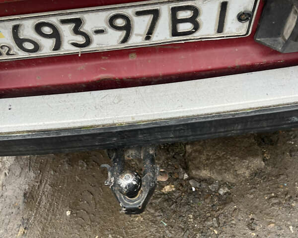 Красный ВАЗ 2121 Нива, объемом двигателя 1.6 л и пробегом 200 тыс. км за 1200 $, фото 6 на Automoto.ua