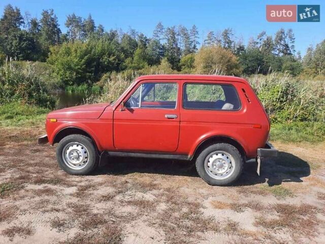Червоний ВАЗ 2121 Нива, об'ємом двигуна 1.6 л та пробігом 78 тис. км за 2800 $, фото 10 на Automoto.ua