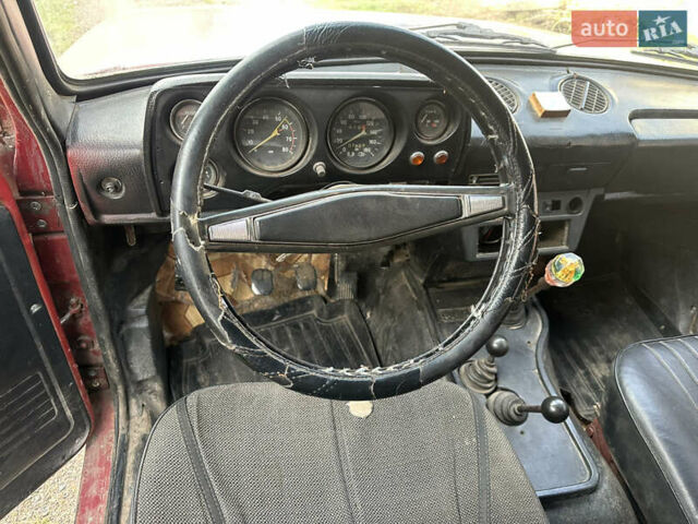 Красный ВАЗ 2121 Нива, объемом двигателя 0 л и пробегом 300 тыс. км за 1699 $, фото 9 на Automoto.ua