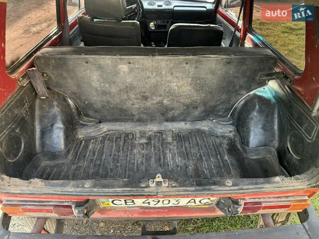 Красный ВАЗ 2121 Нива, объемом двигателя 0 л и пробегом 300 тыс. км за 1699 $, фото 7 на Automoto.ua