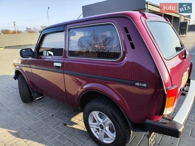 Червоний ВАЗ 2121 Нива, об'ємом двигуна 1.6 л та пробігом 14 тис. км за 2900 $, фото 10 на Automoto.ua