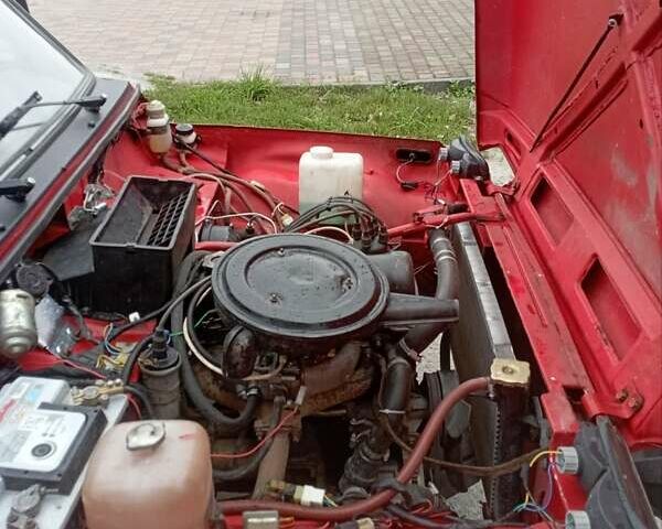 Красный ВАЗ 2121 Нива, объемом двигателя 1.7 л и пробегом 250 тыс. км за 3300 $, фото 4 на Automoto.ua