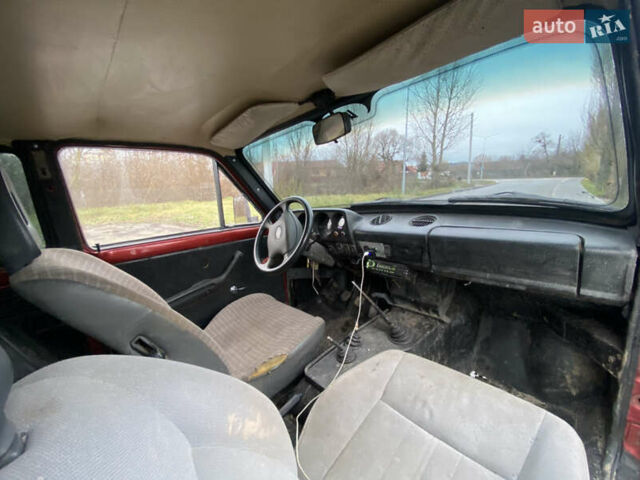 Красный ВАЗ 2121 Нива, объемом двигателя 1.57 л и пробегом 50 тыс. км за 2300 $, фото 5 на Automoto.ua