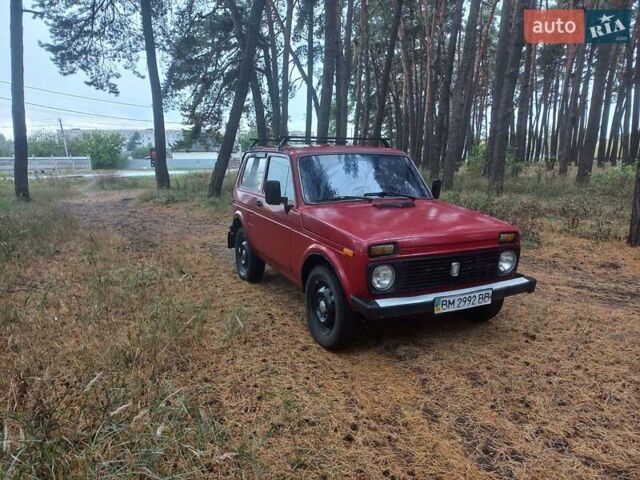 Красный ВАЗ 2121 Нива, объемом двигателя 1.58 л и пробегом 144 тыс. км за 1550 $, фото 5 на Automoto.ua