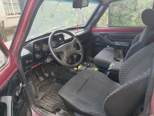 Красный ВАЗ 2121, объемом двигателя 0 л и пробегом 21 тыс. км за 60000 $, фото 4 на Automoto.ua