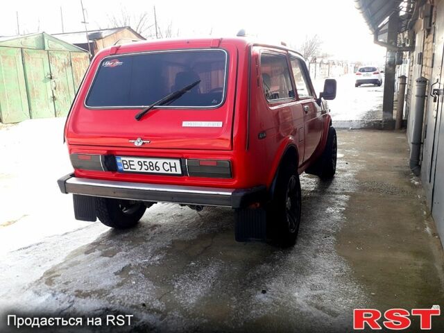 Красный ВАЗ 2121 Нива, объемом двигателя 1.6 л и пробегом 1 тыс. км за 4700 $, фото 3 на Automoto.ua