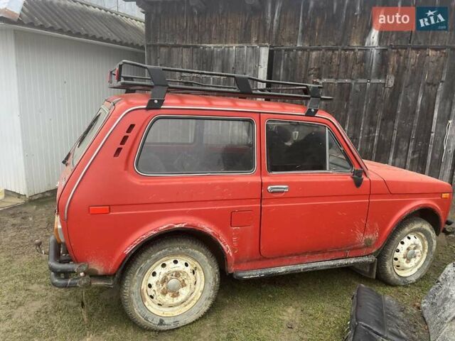 Красный ВАЗ 2121 Нива, объемом двигателя 1.7 л и пробегом 55 тыс. км за 1750 $, фото 2 на Automoto.ua