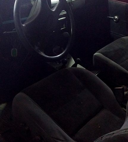 Красный ВАЗ 2121 Нива, объемом двигателя 1.6 л и пробегом 100 тыс. км за 1300 $, фото 4 на Automoto.ua