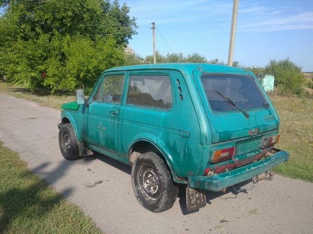 Красный ВАЗ 2121, объемом двигателя 0 л и пробегом 200 тыс. км за 900 $, фото 5 на Automoto.ua