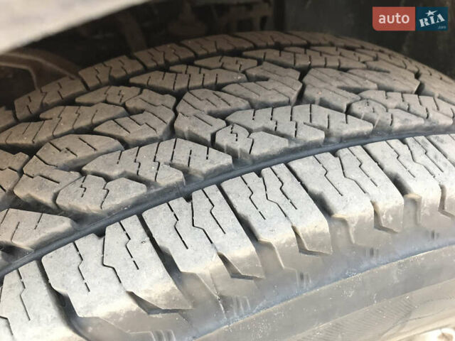 Красный ВАЗ 2121 Нива, объемом двигателя 1.58 л и пробегом 107 тыс. км за 2400 $, фото 6 на Automoto.ua