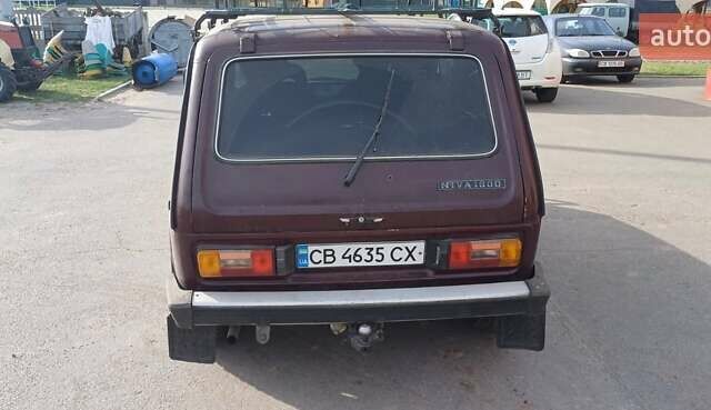 Красный ВАЗ 2121 Нива, объемом двигателя 1.6 л и пробегом 270 тыс. км за 1400 $, фото 1 на Automoto.ua
