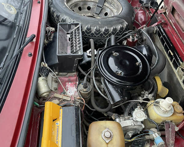 Красный ВАЗ 2121 Нива, объемом двигателя 1.6 л и пробегом 147 тыс. км за 3200 $, фото 8 на Automoto.ua