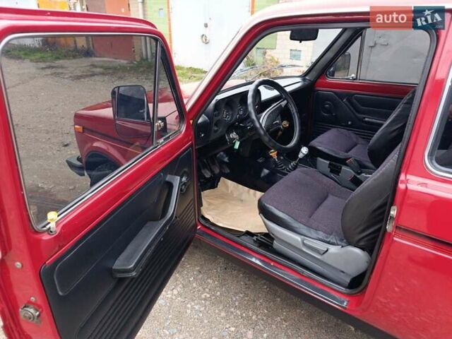 Красный ВАЗ 2121 Нива, объемом двигателя 1.6 л и пробегом 162 тыс. км за 2699 $, фото 13 на Automoto.ua