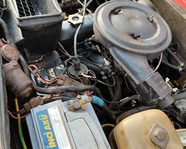 Красный ВАЗ 2121 Нива, объемом двигателя 1.6 л и пробегом 100 тыс. км за 2500 $, фото 5 на Automoto.ua