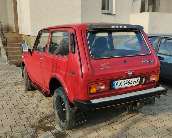 Красный ВАЗ 2121 Нива, объемом двигателя 1.6 л и пробегом 100 тыс. км за 2500 $, фото 11 на Automoto.ua